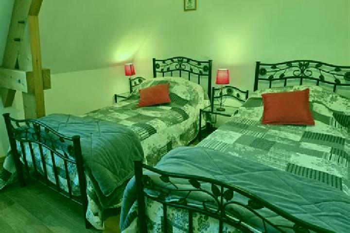 Aurora, 23 — Escort in Quesnoy-le-Montant, France