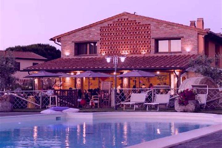 Aurora, 23 — Escort in Vicarello, Italy