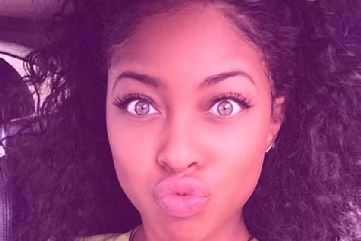 Aurora, 24, a black green-eyed ebony companion based in Mendes Pimentel. Offering Party Girl, Massage, Couples, Travel Companion. Available for incall and ou...