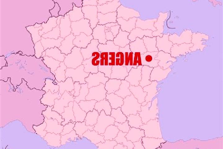 Aurora, 24 — Escort in Angres, France