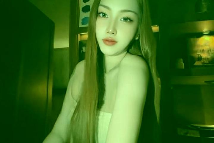 Aurora, 24 — Escort in Jajar, Indonesia