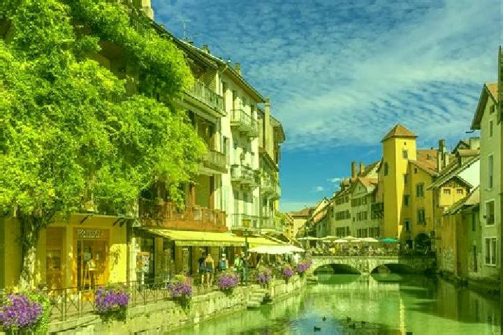 Aurora, 24 — Escort in Lieuron, France