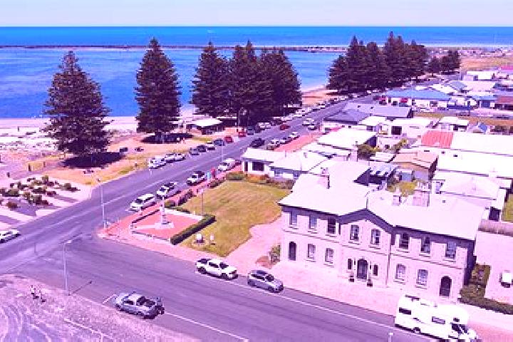 Aurora, 24 — Escort in Lockwood, Australia