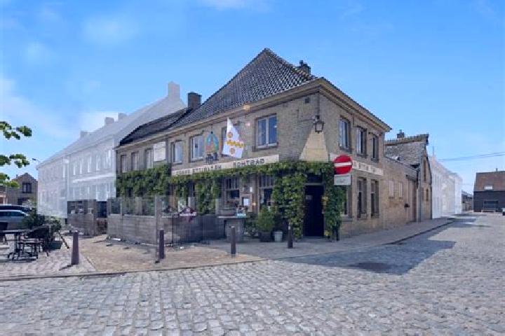 Aurora, 24 — Escort in Oostvleteren, Belgium