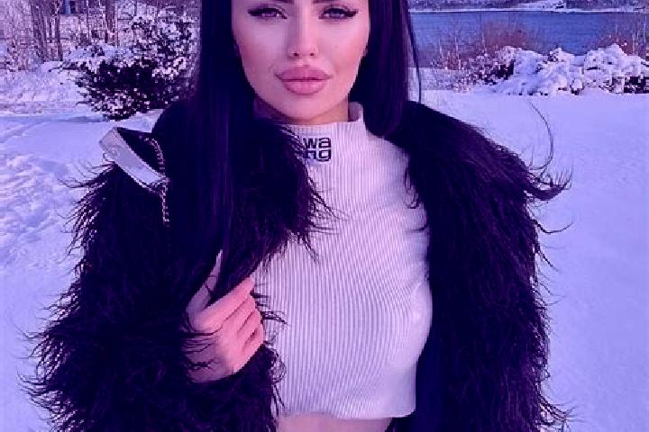 Aurora, 24 — Escort in Ovidiopol, Ukraine
