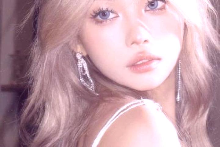 Aurora, 25, a blonde blue-eyed asian companion based in Hobro. Offering Roleplay, Fetish, Deep French Kissing, CIM, Couples. Available for incall and outcall...