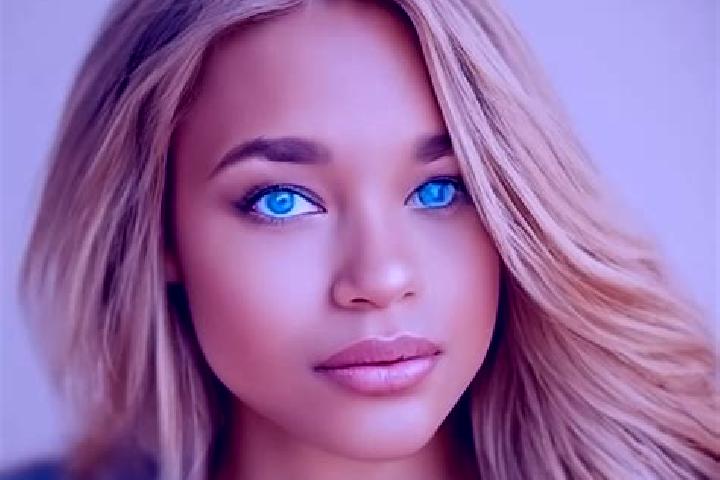 Aurora, 25, a blonde blue-eyed latina companion based in Los Asientos. Offering Domination, CIM, Duos. Available for incall and outcall, overnight bookings a...