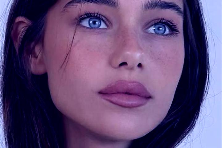 Aurora, 25, a brunette blue-eyed indian companion based in Lubang. Offering Deep French Kissing, Tantra, GFE. Available for incall and outcall, day and eveni...