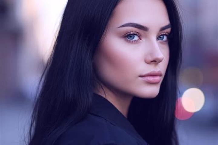 Aurora, 25, a brunette blue-eyed latina companion based in Douglas-Gilpin. Offering A-Level, Girlfriend Experience, Striptease. Available for incall and outc...