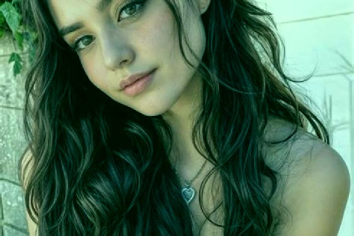 Aurora, 25, a brunette hazel-eyed caribbean companion based in Tramutola. Offering GFE, Girlfriend Experience, Dinner Date, Deep French Kissing, Duos. Availa...