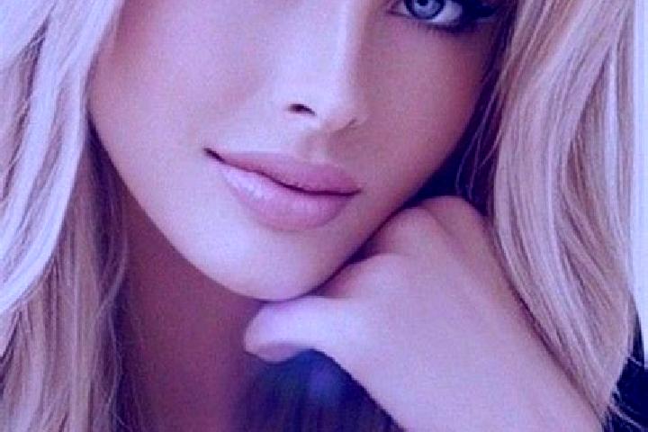 Aurora, 25, a dark blonde amber-eyed caucasian companion based in Krasnyy Sulin. Offering Striptease, Fetish, Deep French Kissing, Erotic Massage, Overnight....