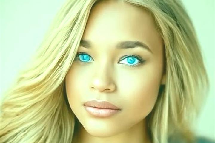 Aurora, 25, a dark blonde blue-eyed latina companion based in Laguna de Farfan. Offering Massage, BDSM, OWO. Available for incall and outcall, day and evenin...