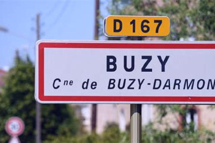 Aurora, 25 — Escort in Buzy-Darmont, France
