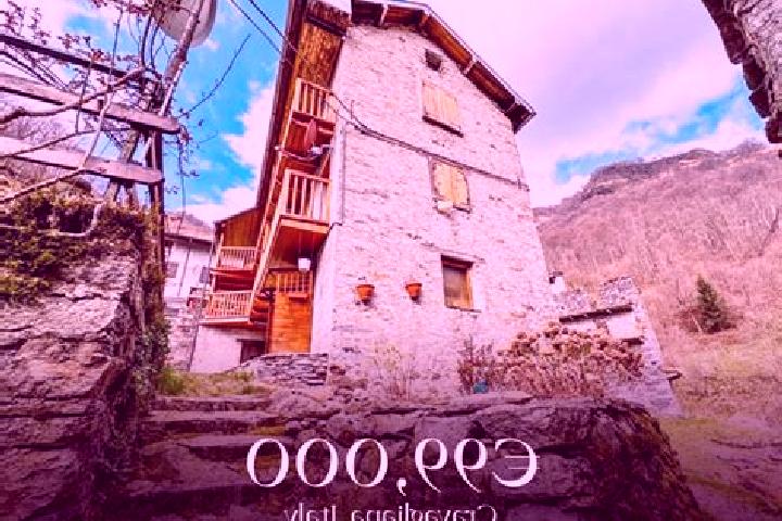 Aurora, 25 — Escort in Cravagliana, Italy