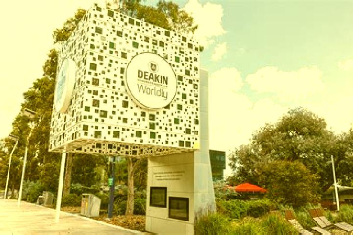 Aurora, 25 — Escort in Deakin, Australia