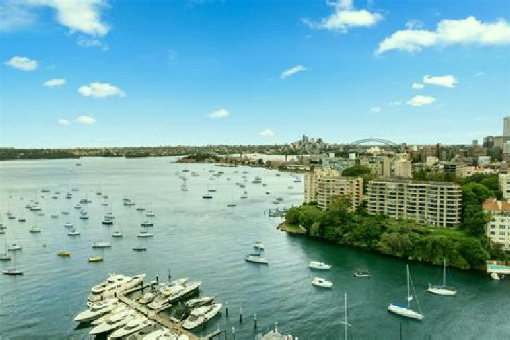Aurora, 25 — Escort in Elizabeth Bay, Australia