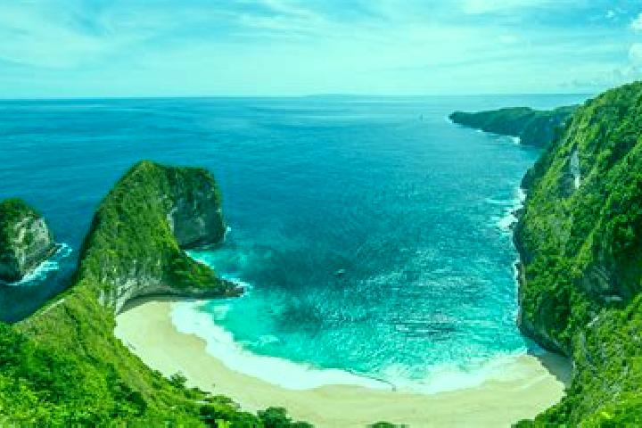 Aurora, 25 — Escort in Labuhanjambu, Indonesia