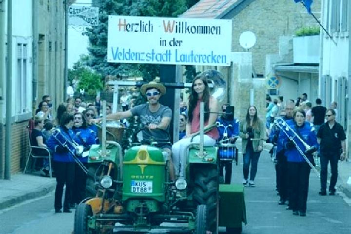Aurora, 25 — Escort in Lauterecken, Germany