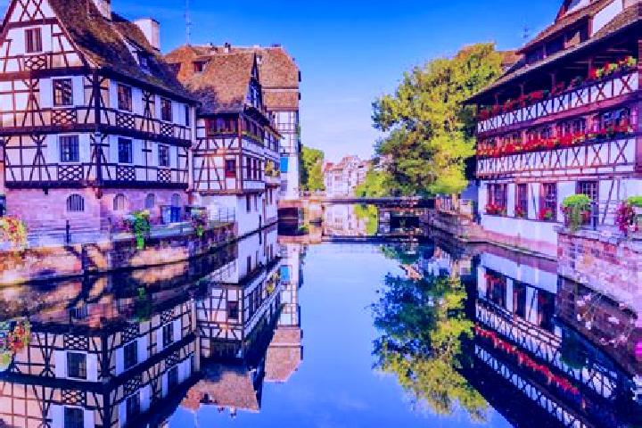 Aurora, 25 — Escort in Plougoumelen, France