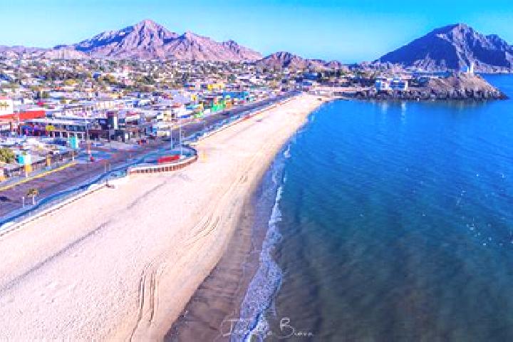 Aurora, 25 — Escort in San Felipe Lachillo, Mexico