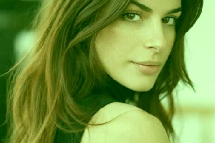 Aurora, 26, a auburn brown-eyed mediterranean companion based in Breckenridge Greens. Offering Prostate Massage, Girlfriend Experience, Duos, BDSM, Party Gir...