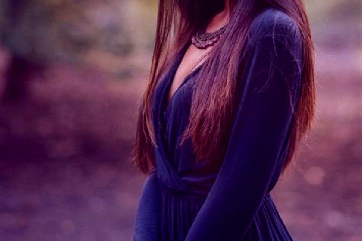 Aurora, 26, a auburn dark-eyed latina companion based in Goellue. Offering Party Girl, A-Level, Dinner Date. Available for incall and outcall, overnight book...