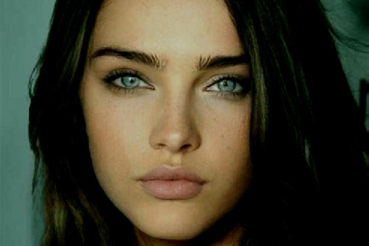 Aurora, 26, a brunette blue-eyed indian companion based in El Tecuan. Offering A-Level, Roleplay, 69. Available for incall and outcall, overnight bookings av...