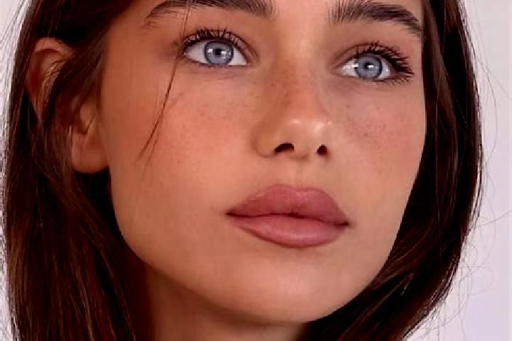 Aurora, 26, a brunette brown-eyed asian companion based in Lanze. Offering Party Girl, Striptease, Couples. Available for incall and outcall, day and evening...