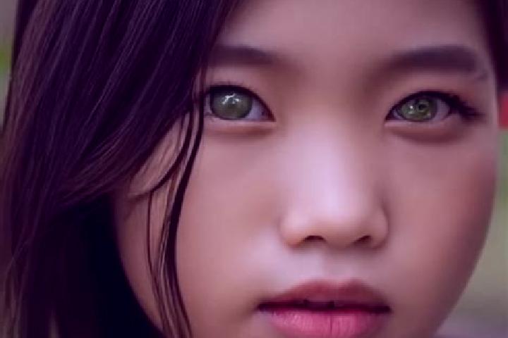 Aurora, 26, a brunette green-eyed asian companion based in Plereyan. Offering Travel Companion, CIM, OWO. Available for incall and outcall, overnight booking...