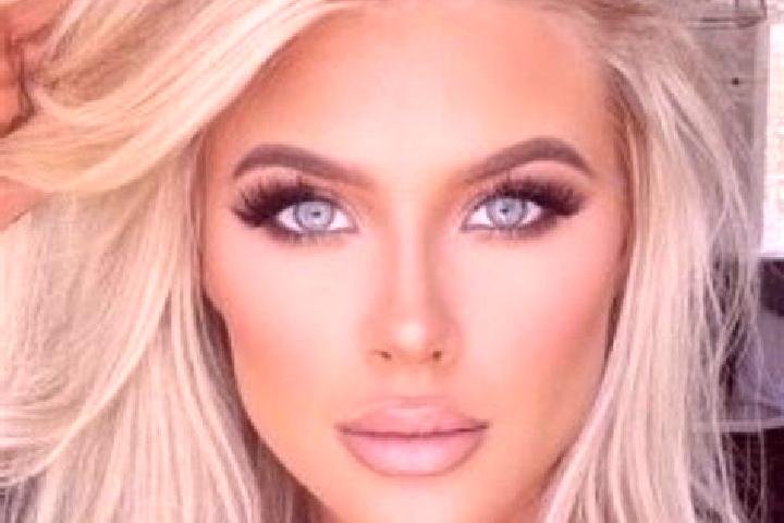 Aurora, 26, a platinum blonde amber-eyed middle eastern companion based in Libertad Campesina. Offering BDSM, 69, Domination, OWO. Available for incall and o...