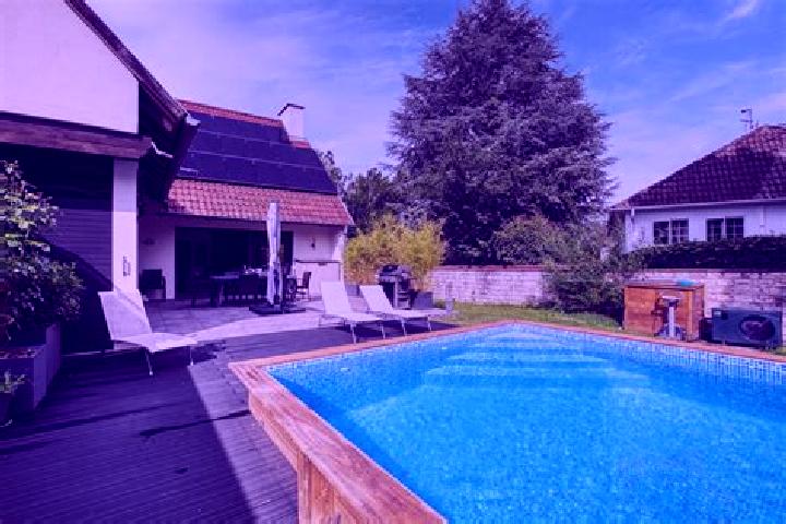 Aurora, 26 — Escort in Furdenheim, France
