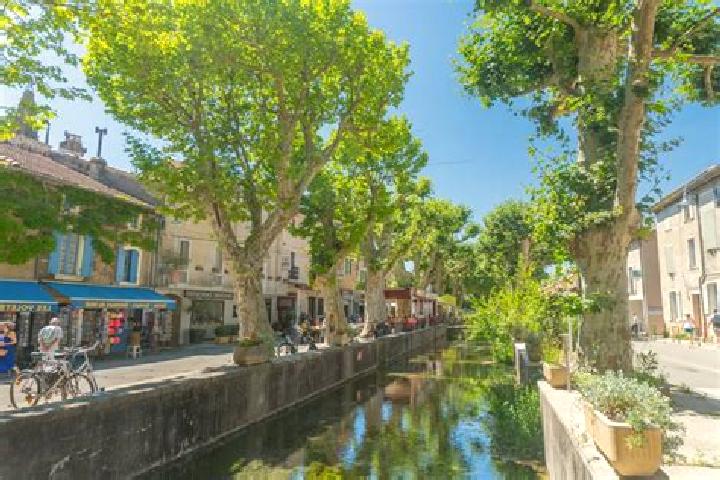 Aurora, 26 — Escort in Goudargues, France