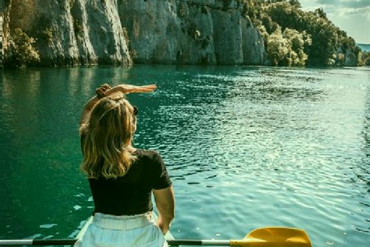 Aurora, 26 — Escort in Pontmain, France