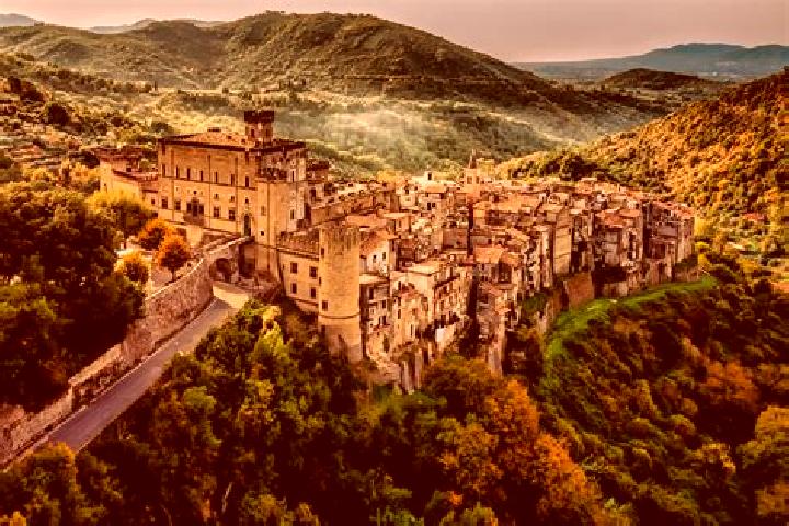 Aurora, 26 — Escort in Rocca Pia, Italy