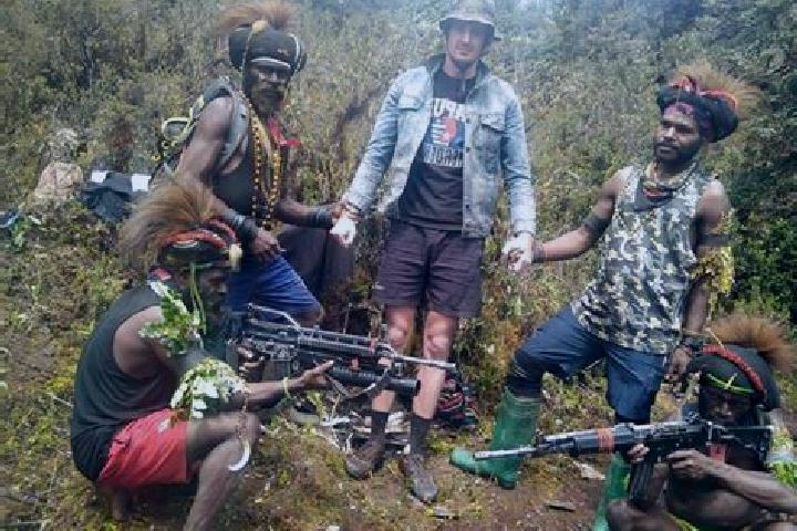Aurora, 26 — Escort in Tari, Papua New Guinea