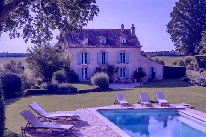 Aurora, 26 — Escort in Vezac, France