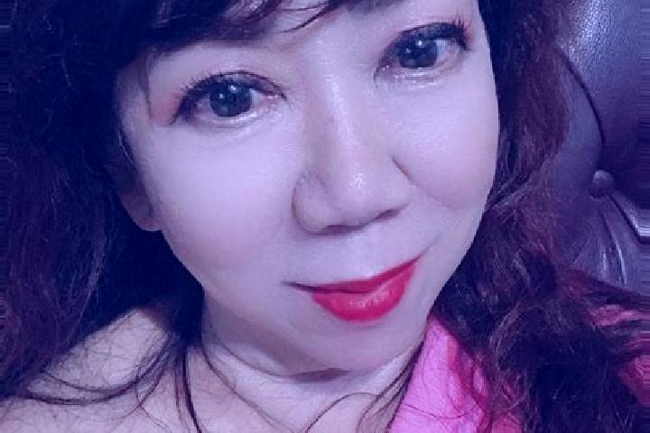 Aurora, 26 — Escort in Xiazhen, China