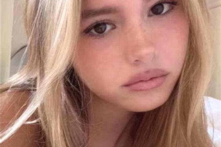 Aurora, 27, a blonde brown-eyed middle eastern companion based in Chicholi. Offering CIM, Domination, Duos, Overnight. Available for incall and outcall, day ...