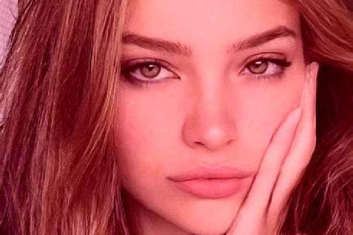 Aurora, 27, a blonde brown-eyed middle eastern companion based in Soho. Offering Deep French Kissing, Duos, Fetish. Available for incall and outcall, overnig...