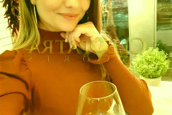 Aurora, 27, a red blue-eyed mediterranean companion based in Albertfalva. Offering Striptease, Prostate Massage, OWO. Available for incall and outcall, day a...