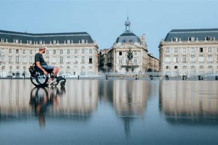 Aurora, 27 — Escort in Domptin, France