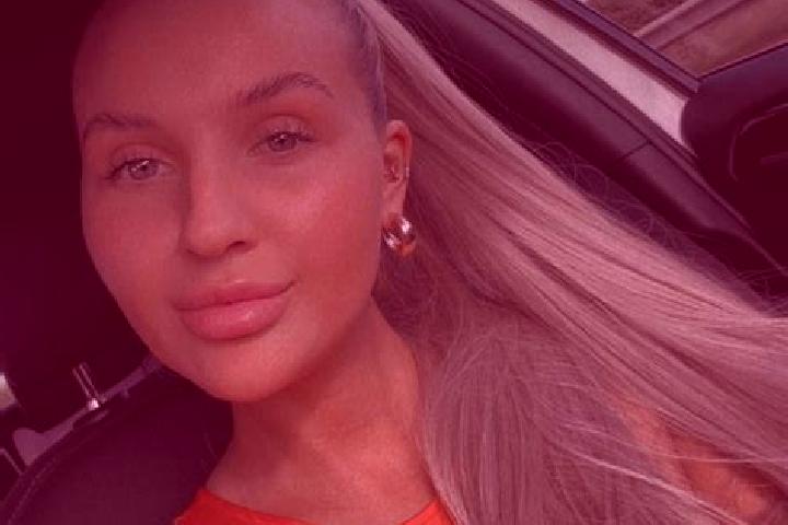 Aurora, 27 — Escort in Kinglassie, United Kingdom