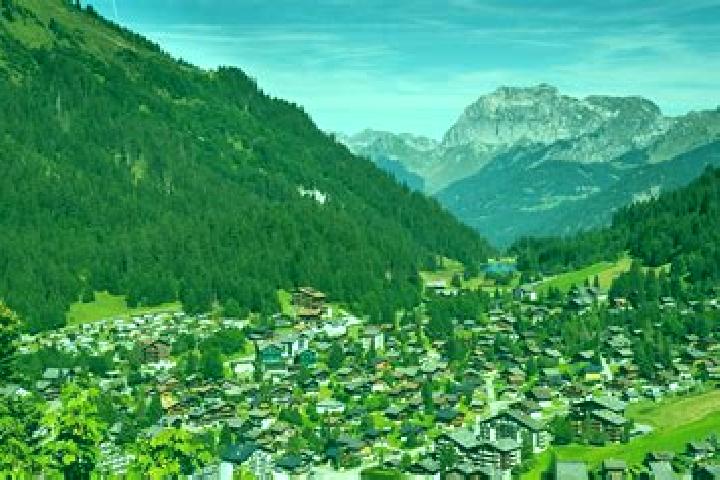 Aurora, 27 — Escort in Morgins, Switzerland