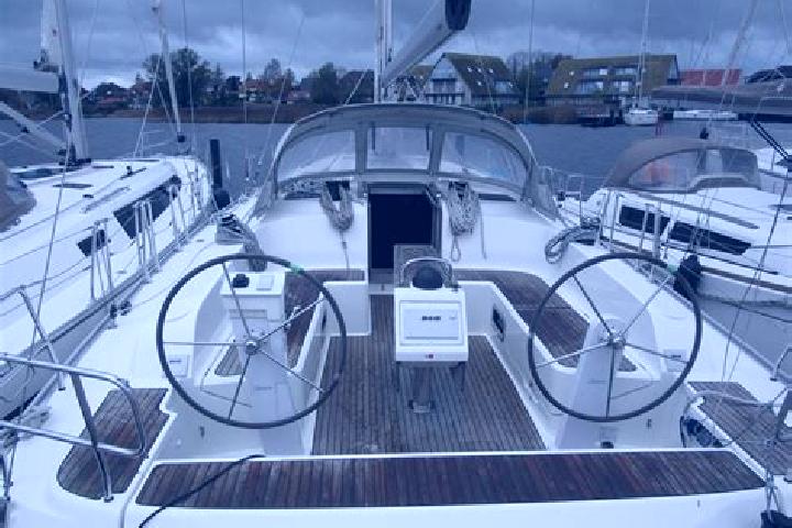 Aurora, 27 — Escort in Saltsjoebaden, Sweden