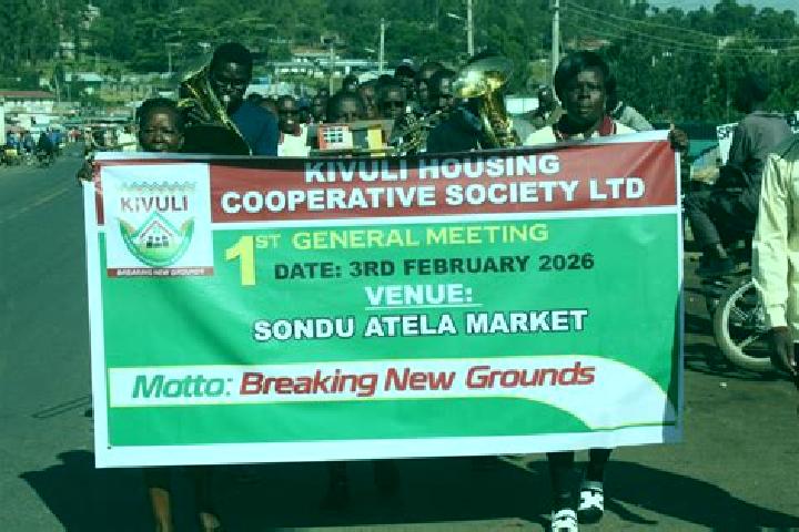 Aurora, 27 — Escort in Sondu, Kenya