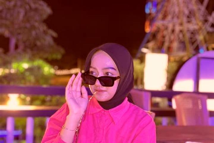 Aurora, 27 — Escort in Sukamaju, Indonesia