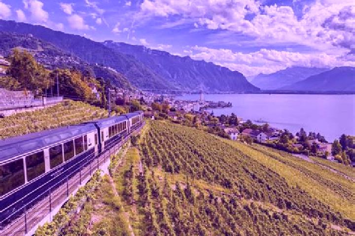 Aurora, 27 — Escort in Travers, Switzerland