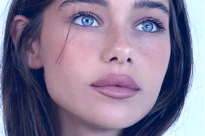 Aurora, 28, a brunette amber-eyed indian companion based in Honalo. Offering Travel Companion, Dinner Date, Deep French Kissing, GFE. Available for incall an...