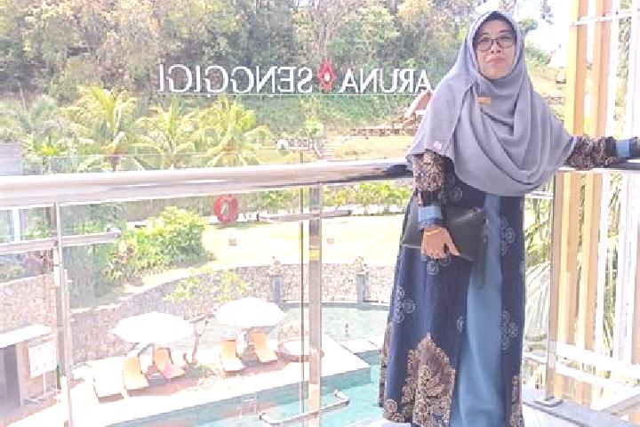 Aurora, 28 — Escort in Barejulat, Indonesia