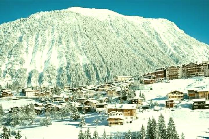 Aurora, 28 — Escort in Courchevel, France